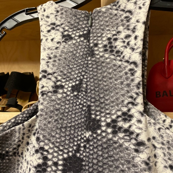 ELIZABETH AND JAMES DRESS - Picture 5 of 6